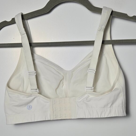 Lululemon Ta Ta Tamer II - 30-32 B/C White - Picture 4 of 8
